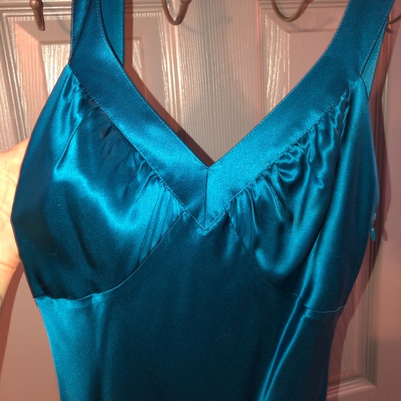 Floor length formal dress - Picture 7 of 7